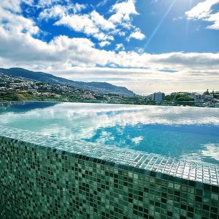 Casa De Viriato * Funchal (Madeira)